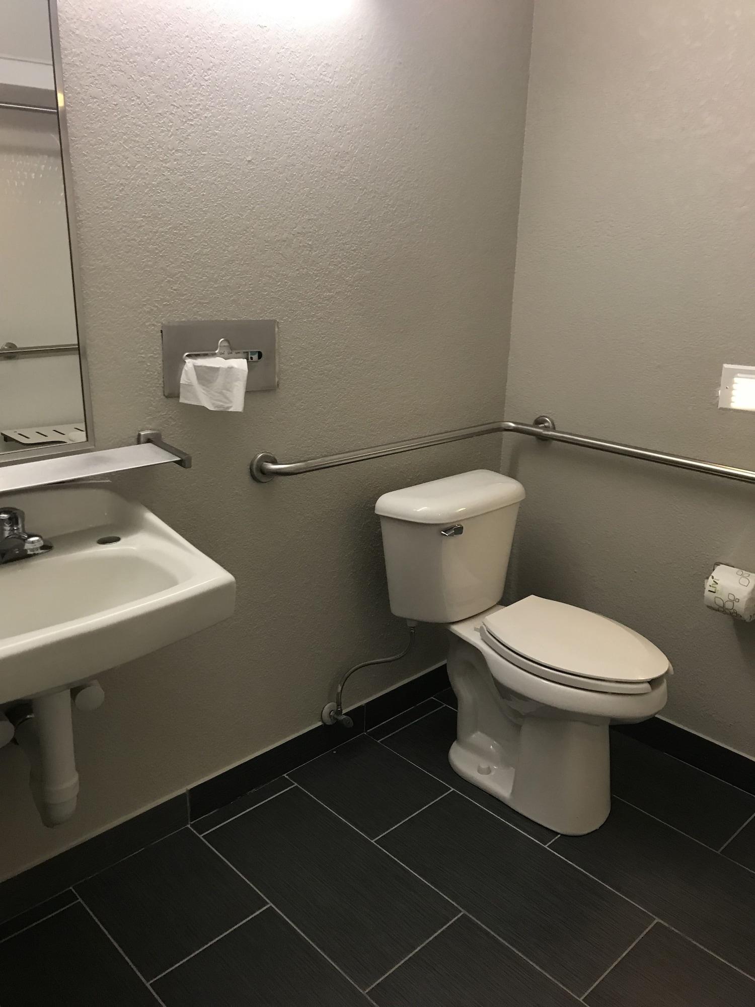 Microtel Inn & Suites Urbandale Extérieur photo