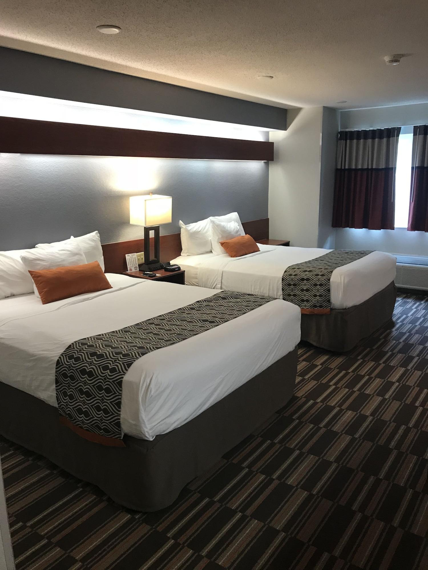 Microtel Inn & Suites Urbandale Extérieur photo