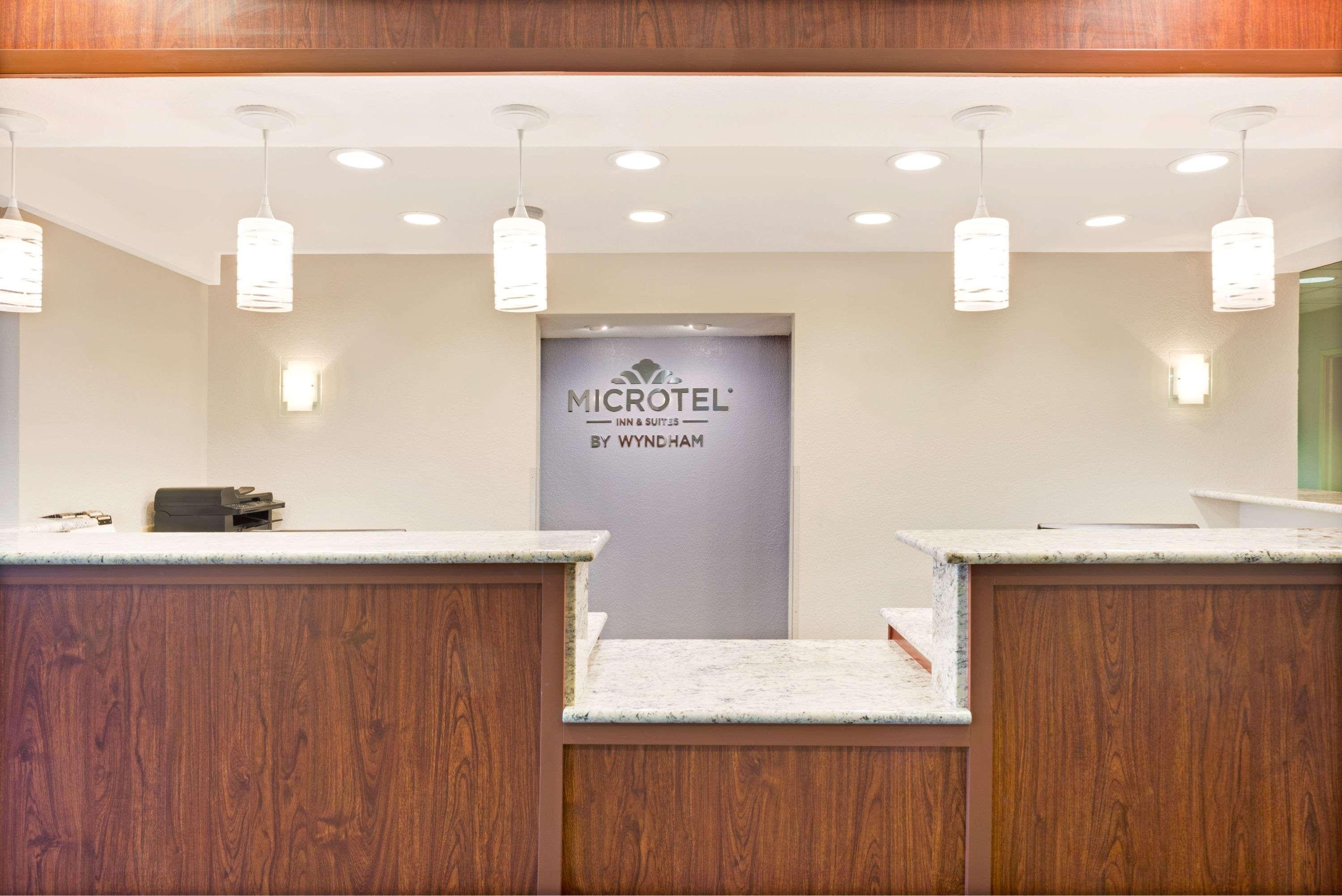 Microtel Inn & Suites Urbandale Extérieur photo