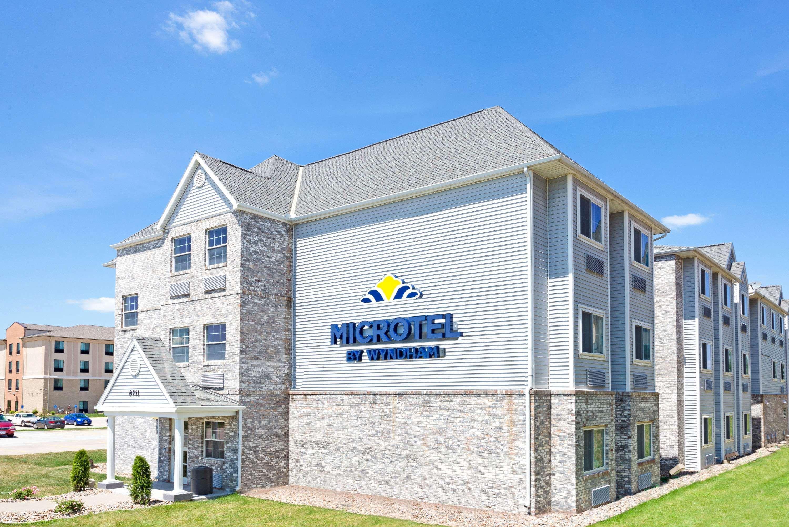 Microtel Inn & Suites Urbandale Extérieur photo